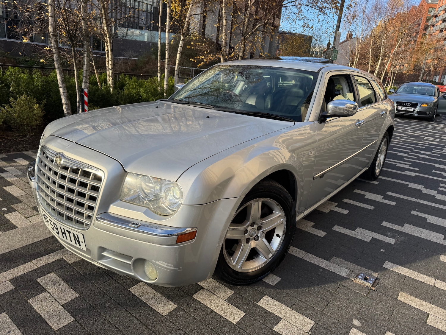 Used Chrysler 300C 2009 for sale - 76785484: Photo 13