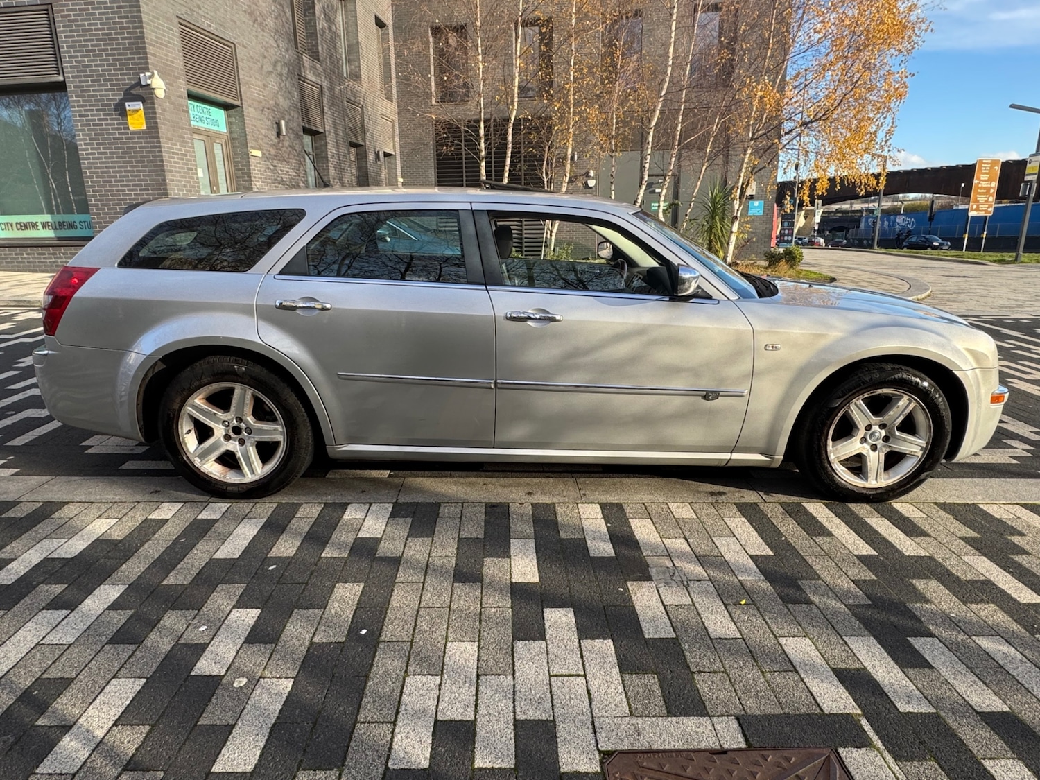 Used Chrysler 300C 2009 for sale - 76785484: Photo 3