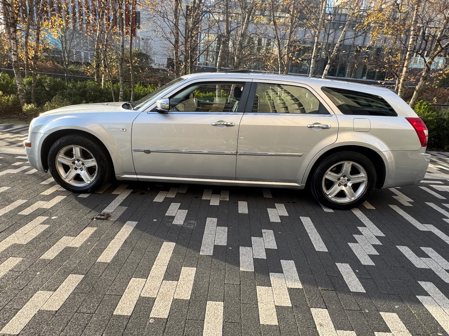 Used Chrysler 300C 2009 for sale - 76785484: Photo 5