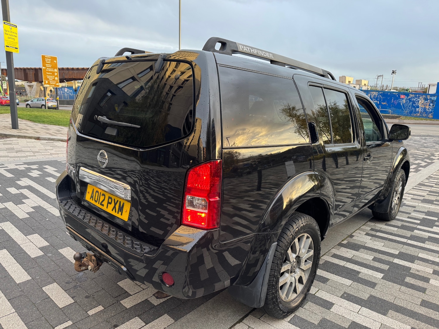 Used Nissan Pathfinder 2012 for sale - 76440003: Photo 14