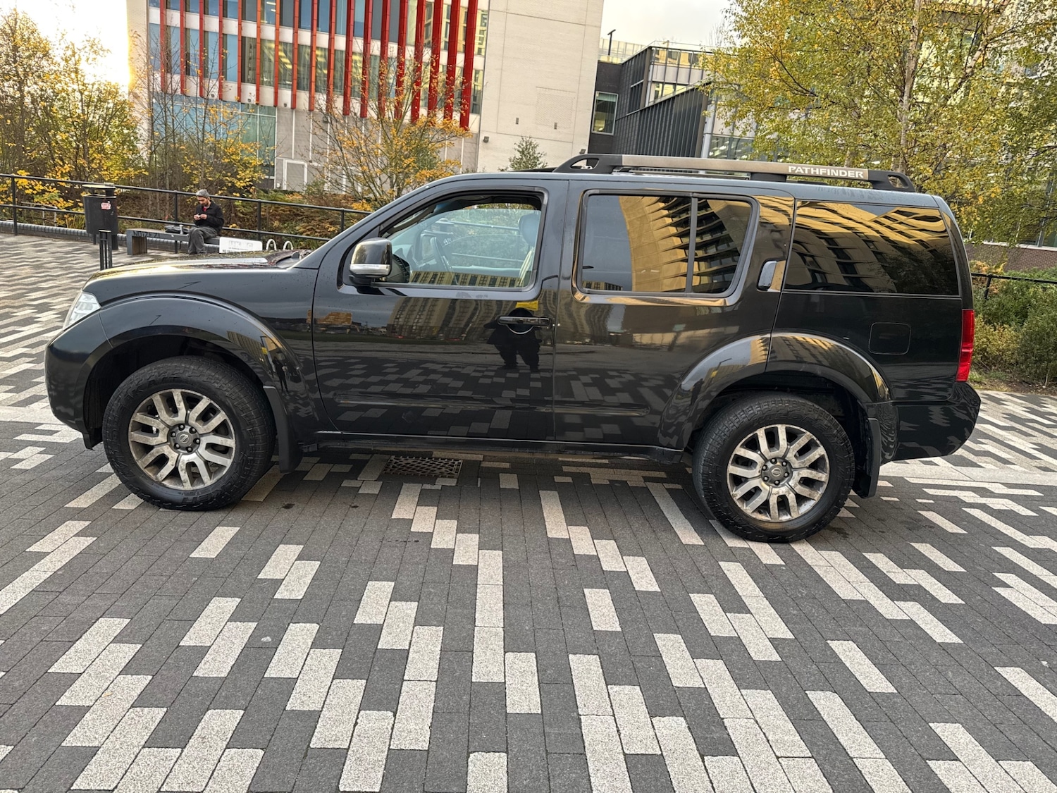 Used Nissan Pathfinder 2012 for sale - 76440003: Photo 5