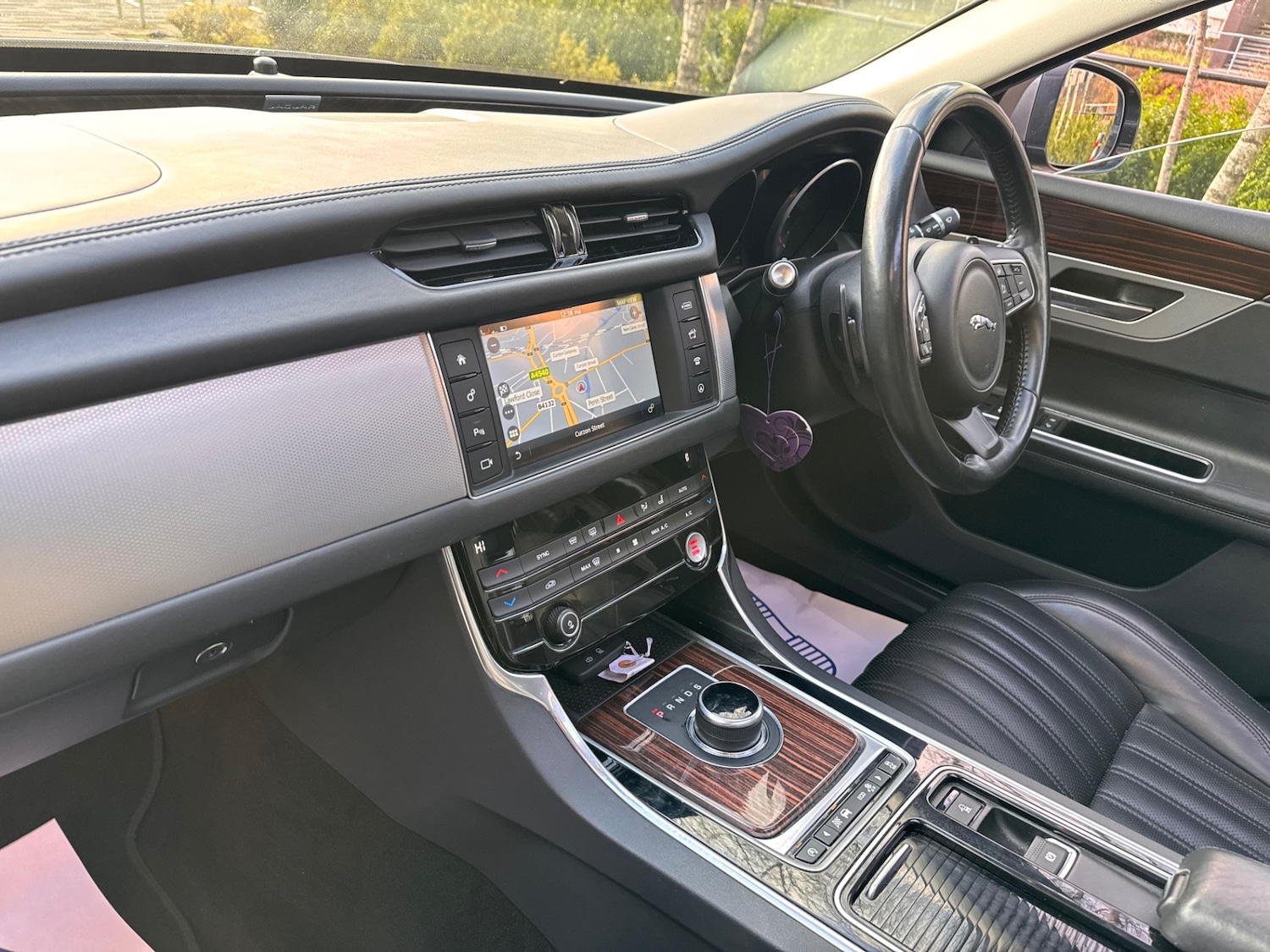 Used Jaguar XF 2017 for sale - 77264735: Photo 16