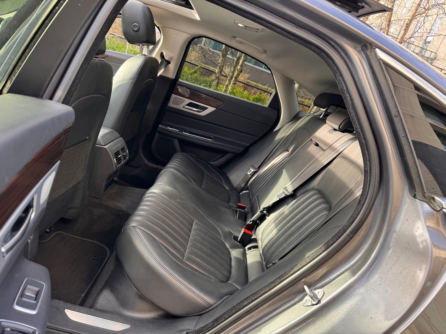 Used Jaguar XF 2017 for sale - 77264735: Photo 17