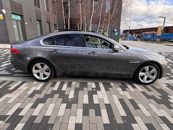 Used Jaguar XF 2017 for sale - 77264735: Photo