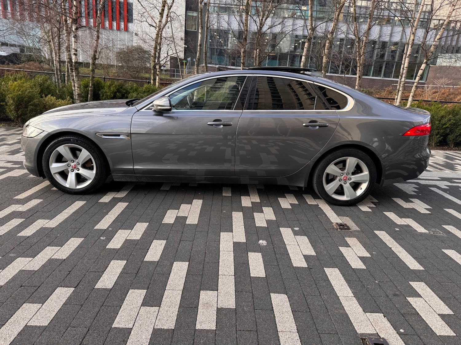 Used Jaguar XF 2017 for sale - 77264735: Photo 5