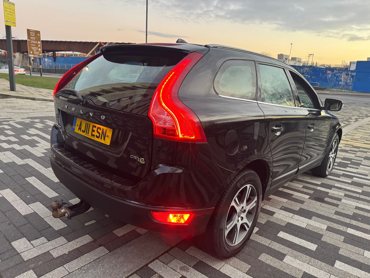 Used Volvo XC60 2011 for sale - 77090238: Photo 14