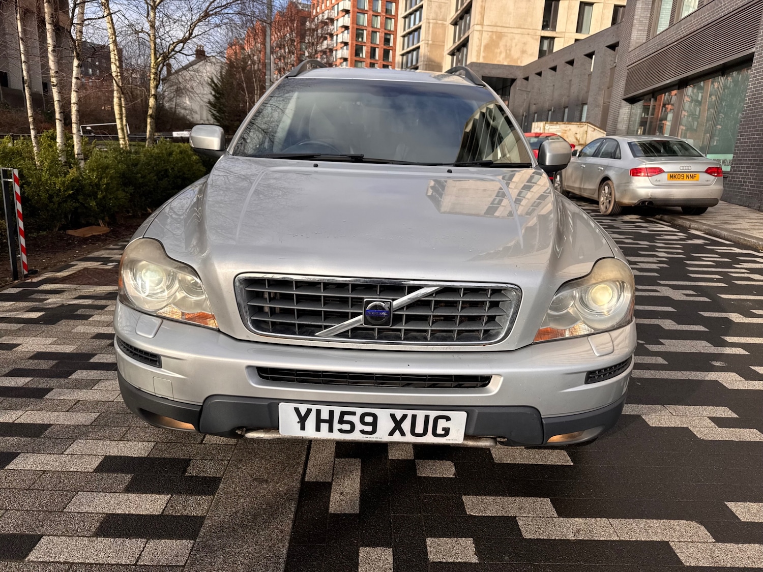 Used Volvo XC90 2009 for sale - 77385558: Photo 2