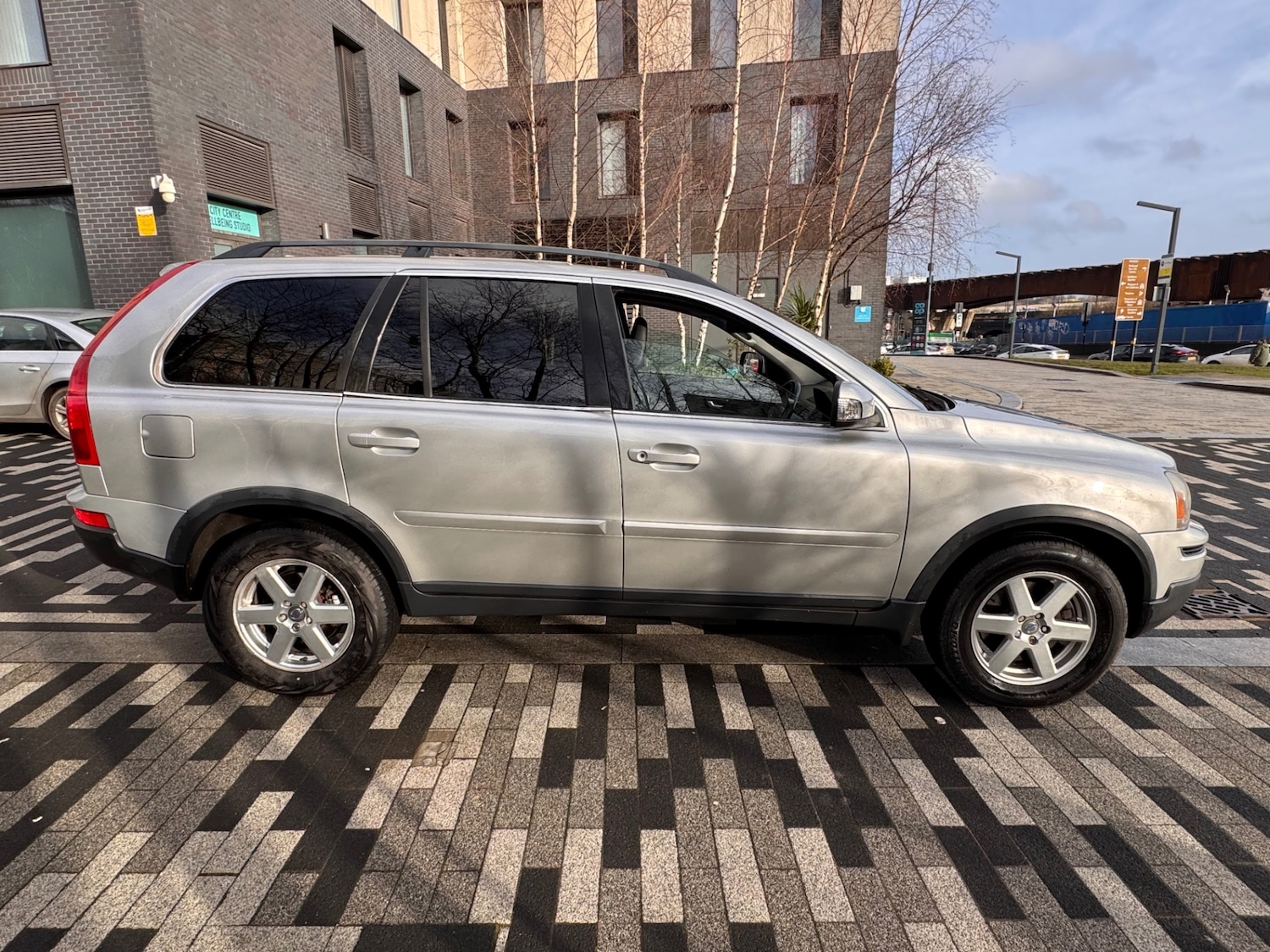 Used Volvo XC90 2009 for sale - 77385558: Photo 3