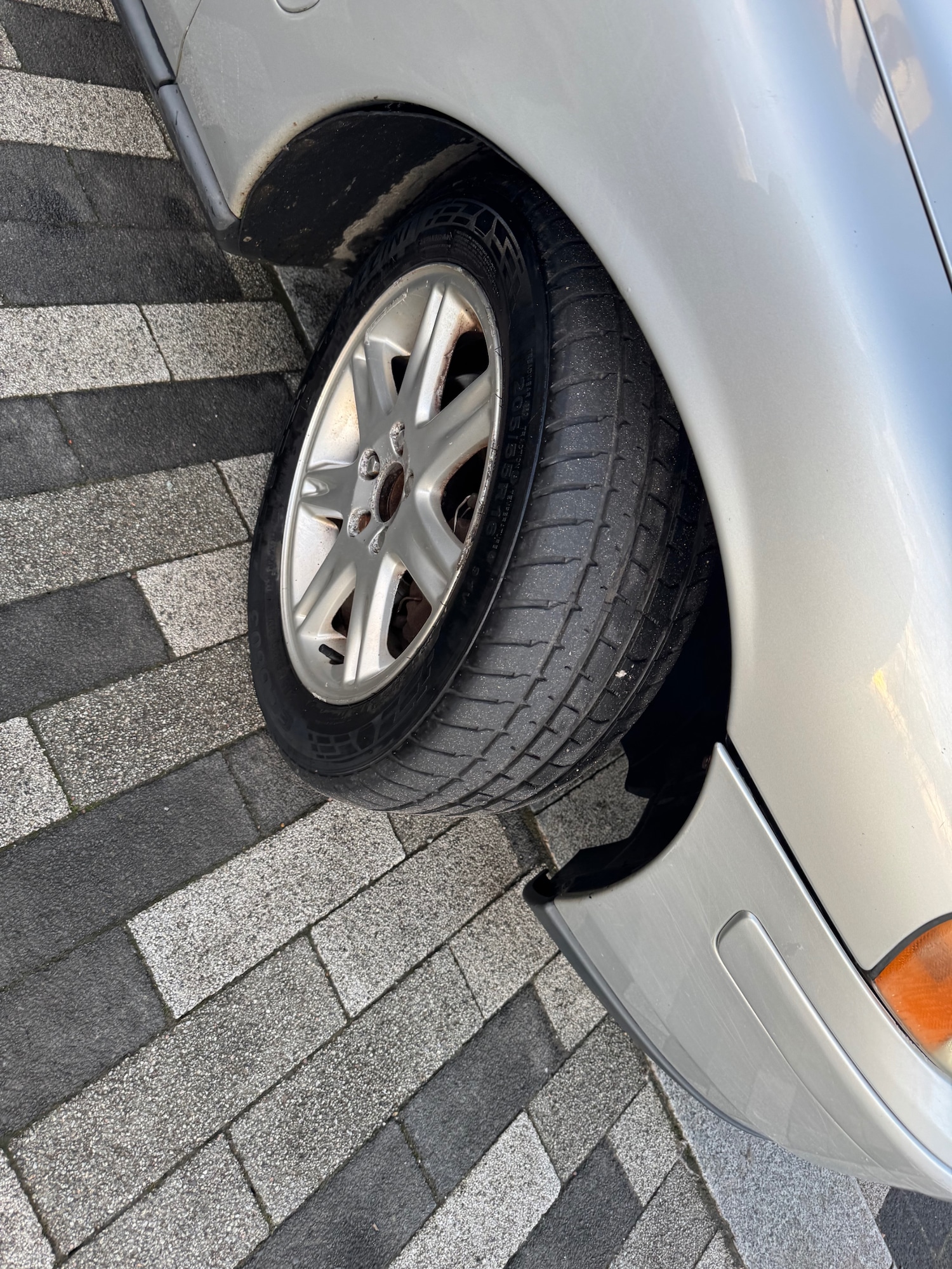 Used Volvo V70 2004 for sale - 77522445: Photo 12