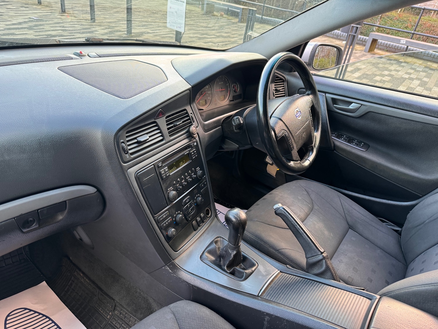 Used Volvo V70 2004 for sale - 77522445: Photo 16