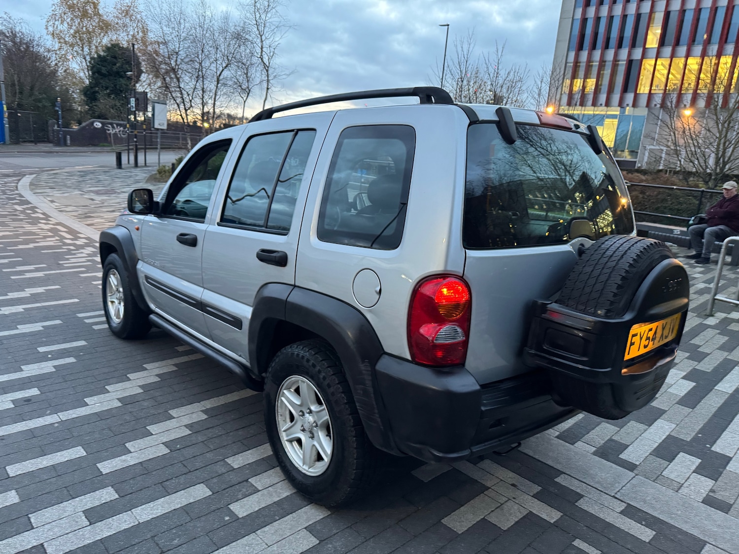 Used Jeep Cherokee 2004 for sale - 76911523: Photo 15