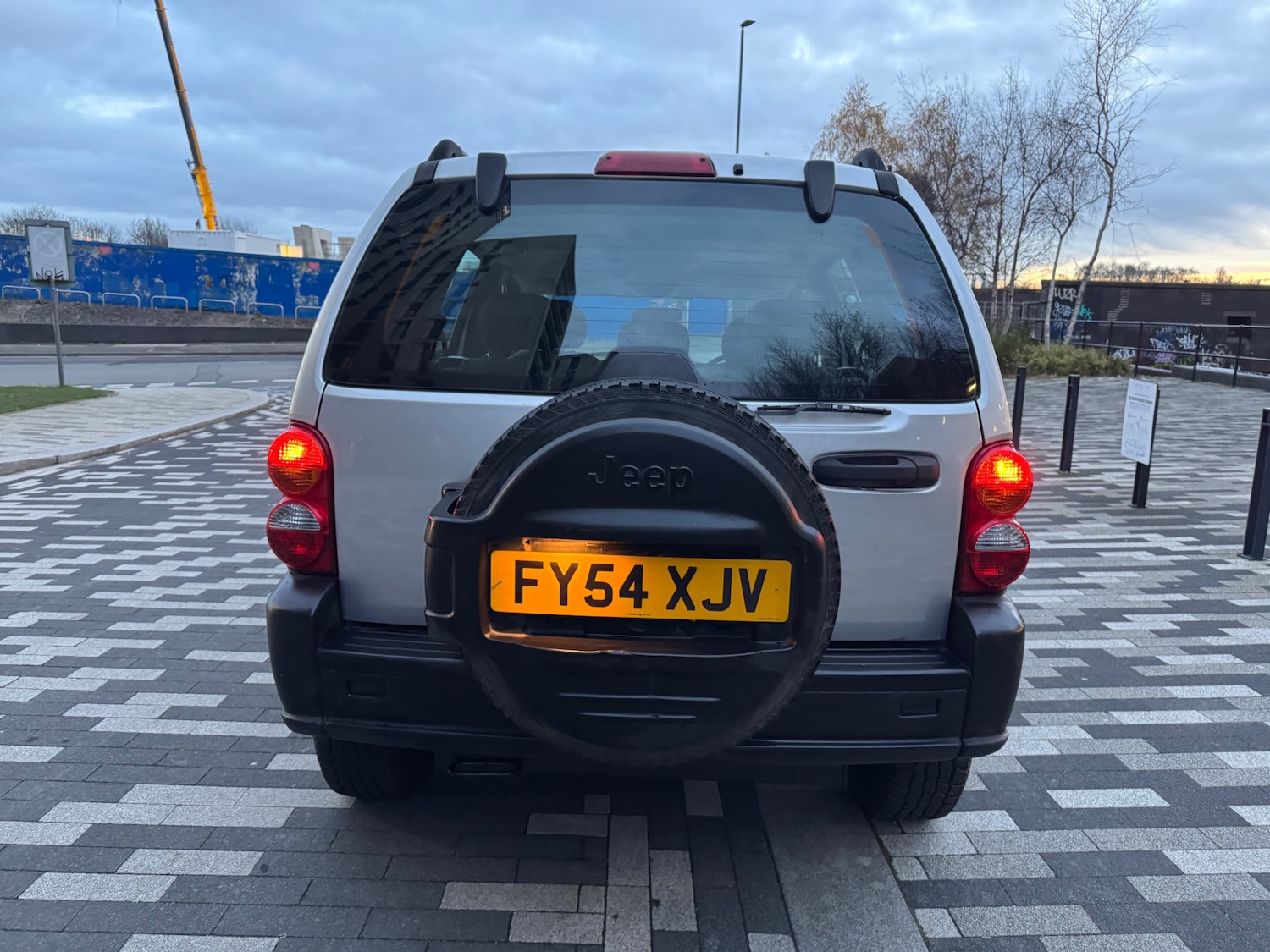 Used Jeep Cherokee 2004 for sale - 76911523: Photo 4