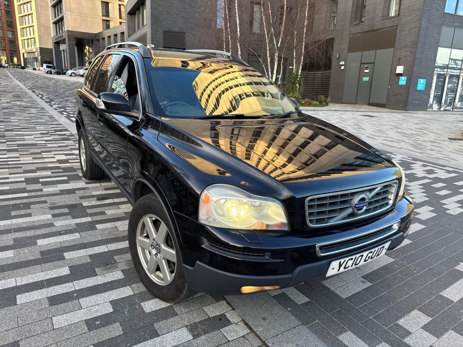 Used Volvo XC90 2010 for sale - 77721570: Photo 1