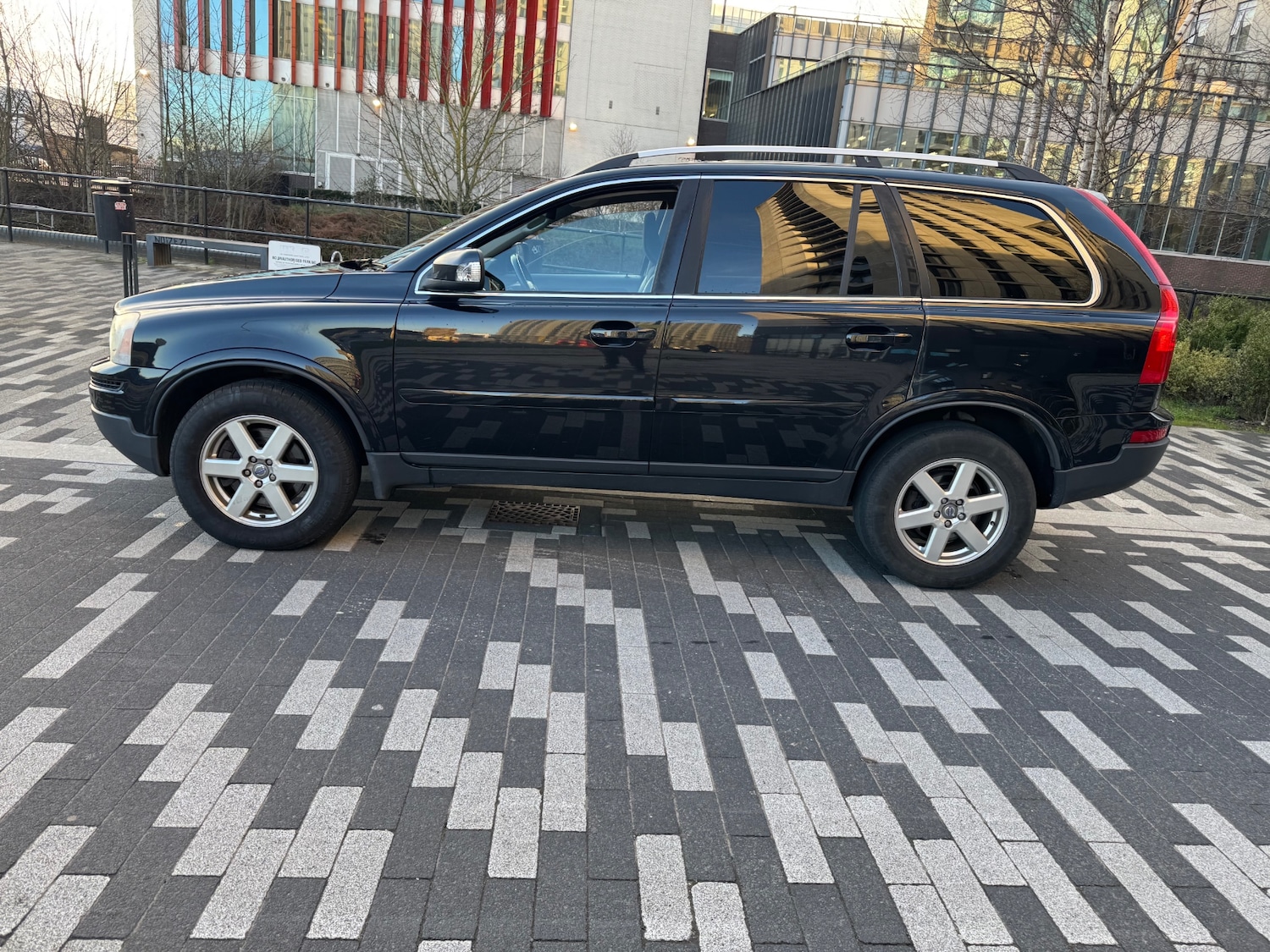 Used Volvo XC90 2010 for sale - 77721570: Photo 5