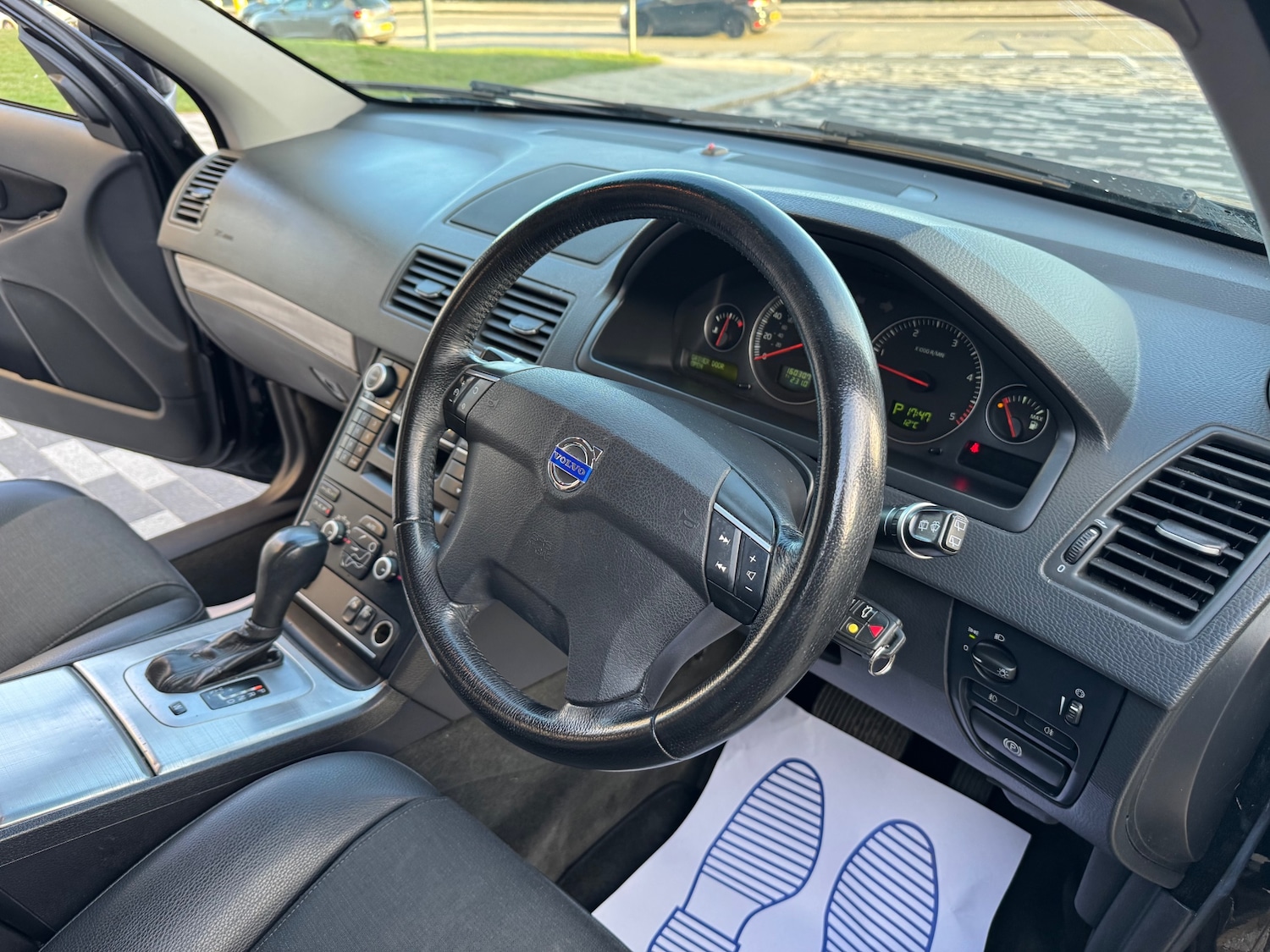 Used Volvo XC90 2010 for sale - 77721570: Photo 9