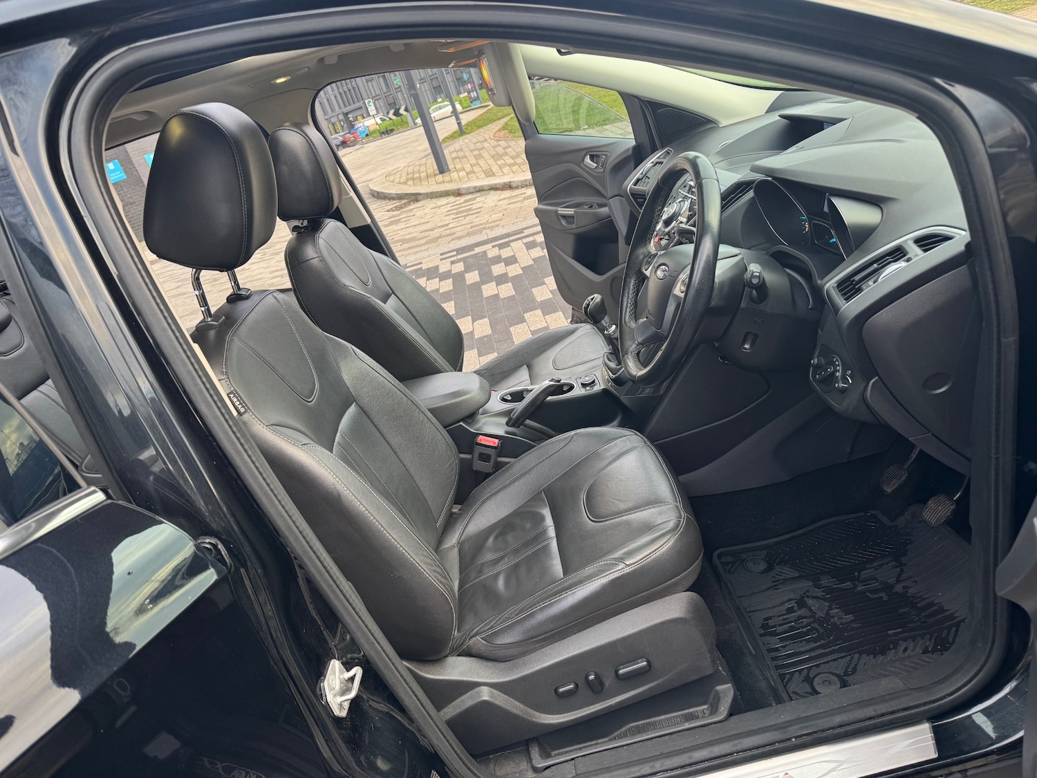 Used Ford Kuga 2014 for sale - 77121312: Photo 9