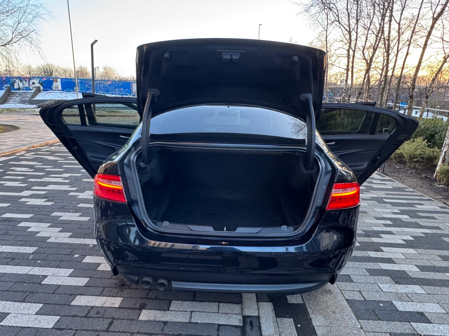 Used Jaguar XE 2015 for sale - 77165131: Photo 10