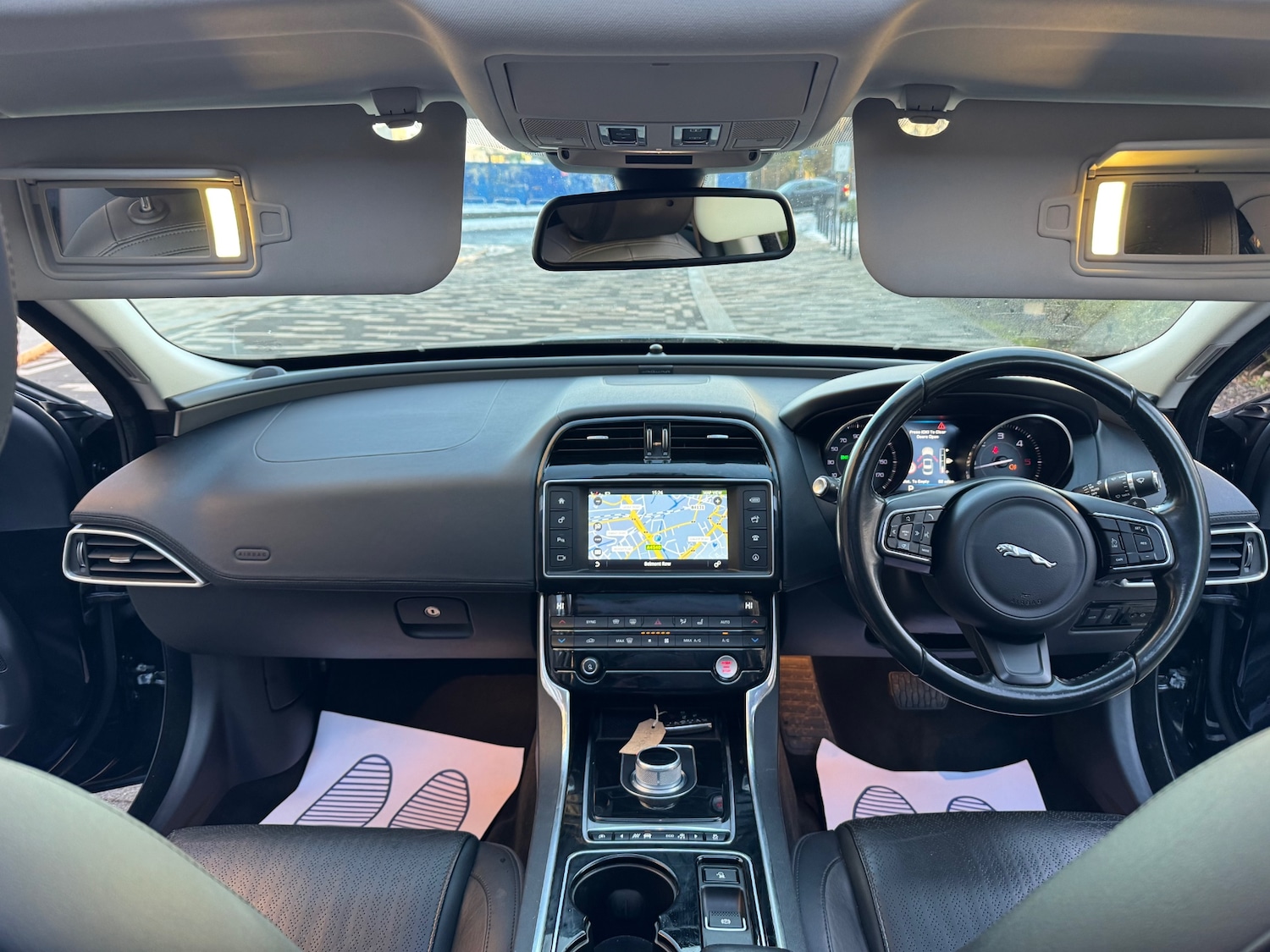 Used Jaguar XE 2015 for sale - 77165131: Photo 8