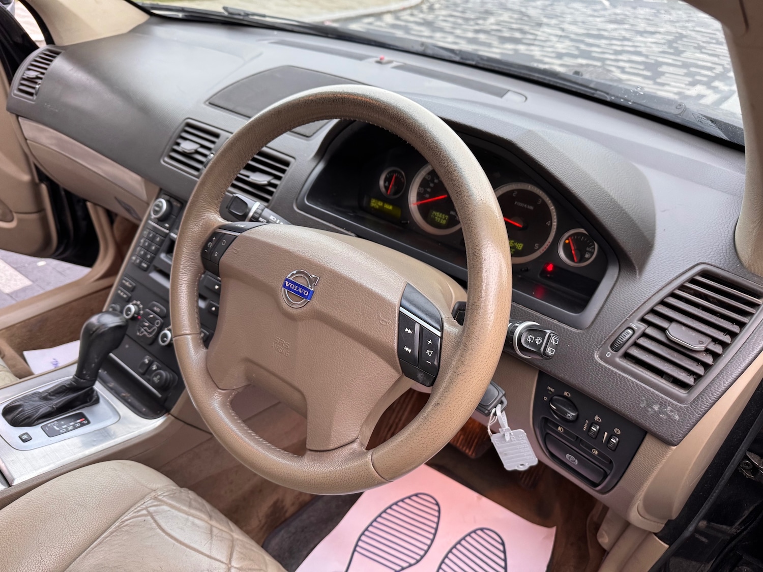 Used Volvo XC90 2011 for sale - 77289502: Photo 9