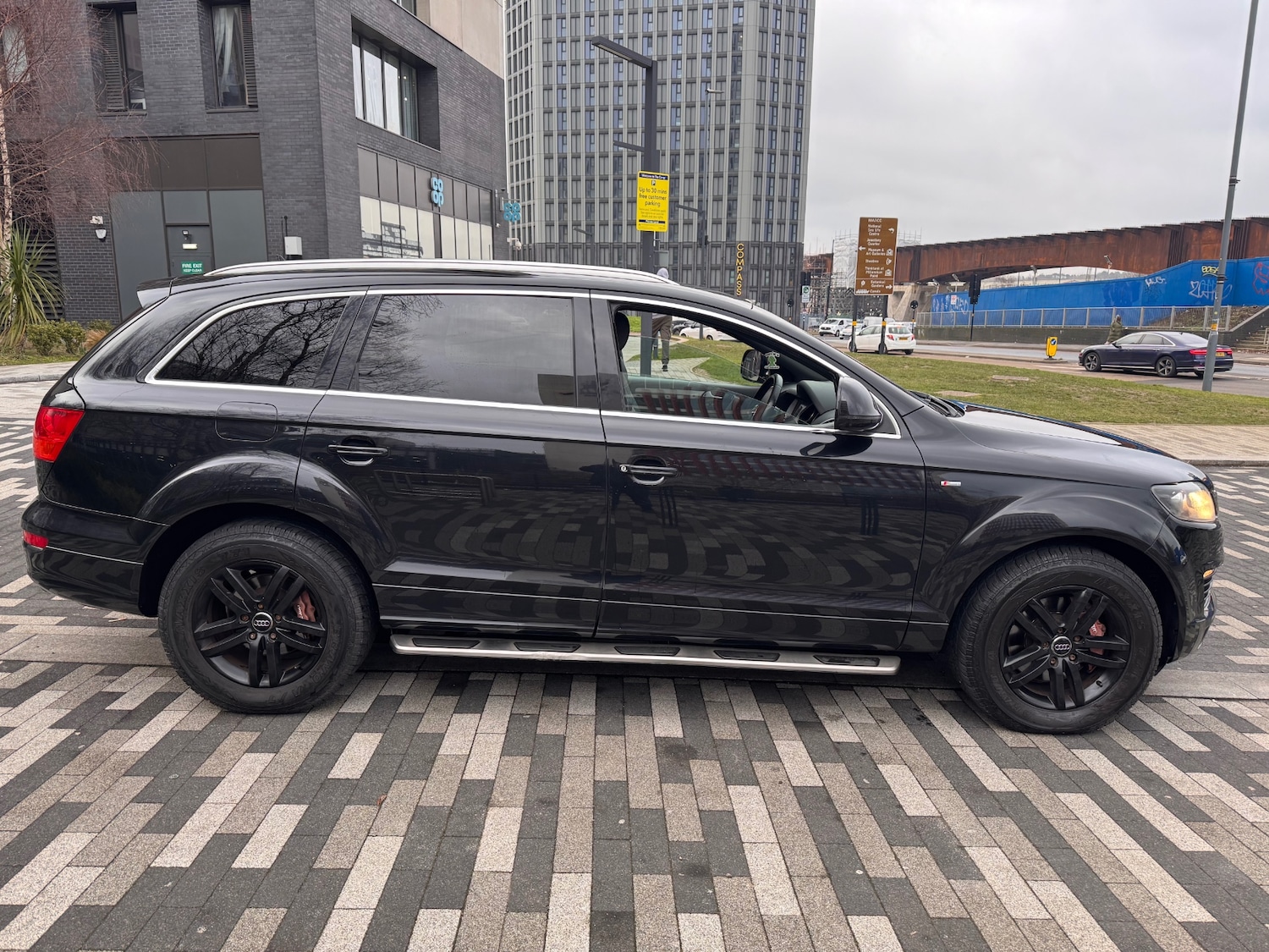 Used Audi Q7 2007 for sale - 77357636: Photo 3