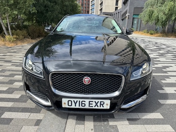 Used Jaguar XF 2016 for sale - 79424657: Photo