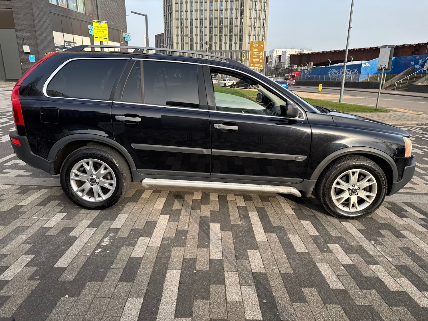 Used Volvo XC90 2005 for sale - 77767021: Photo 3