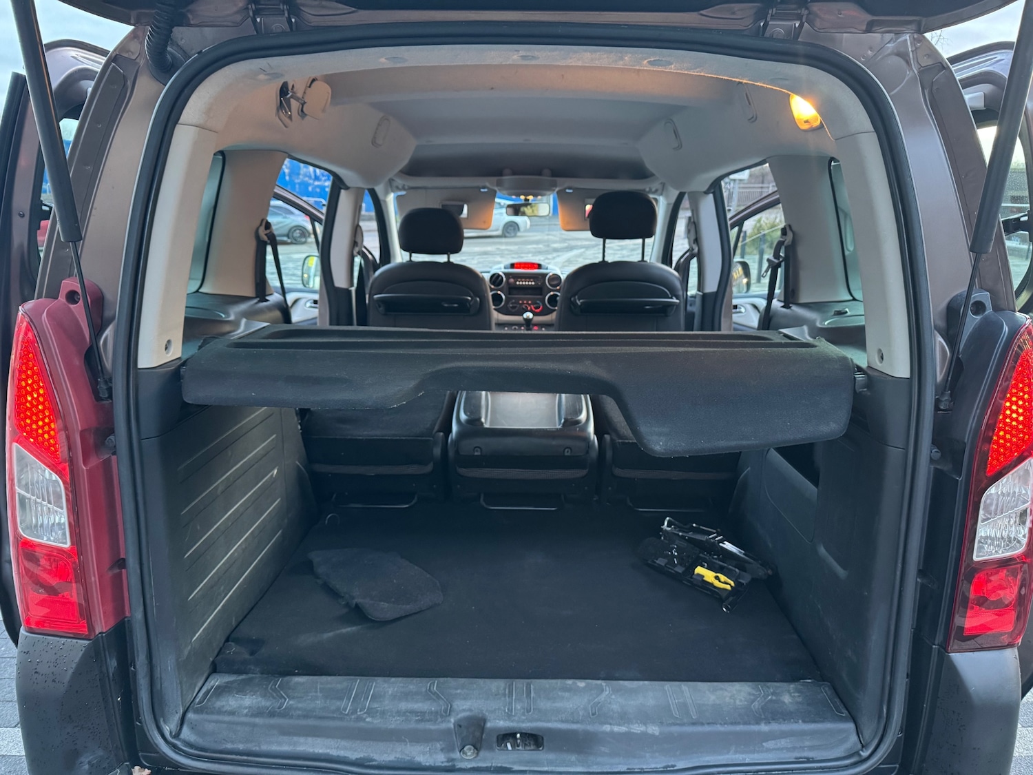 Used Peugeot Partner Tepee 2013 for sale - 77129857: Photo 11