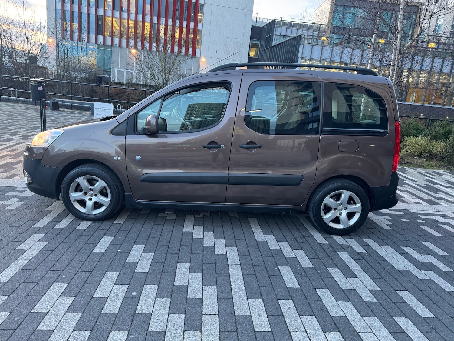 Used Peugeot Partner Tepee 2013 for sale - 77129857: Photo 5