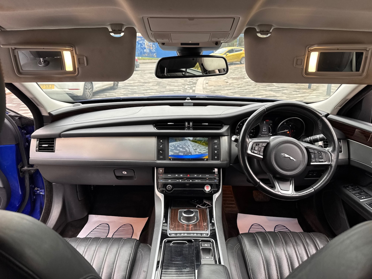 Used Jaguar XF 2017 for sale - 77484913: Photo 8