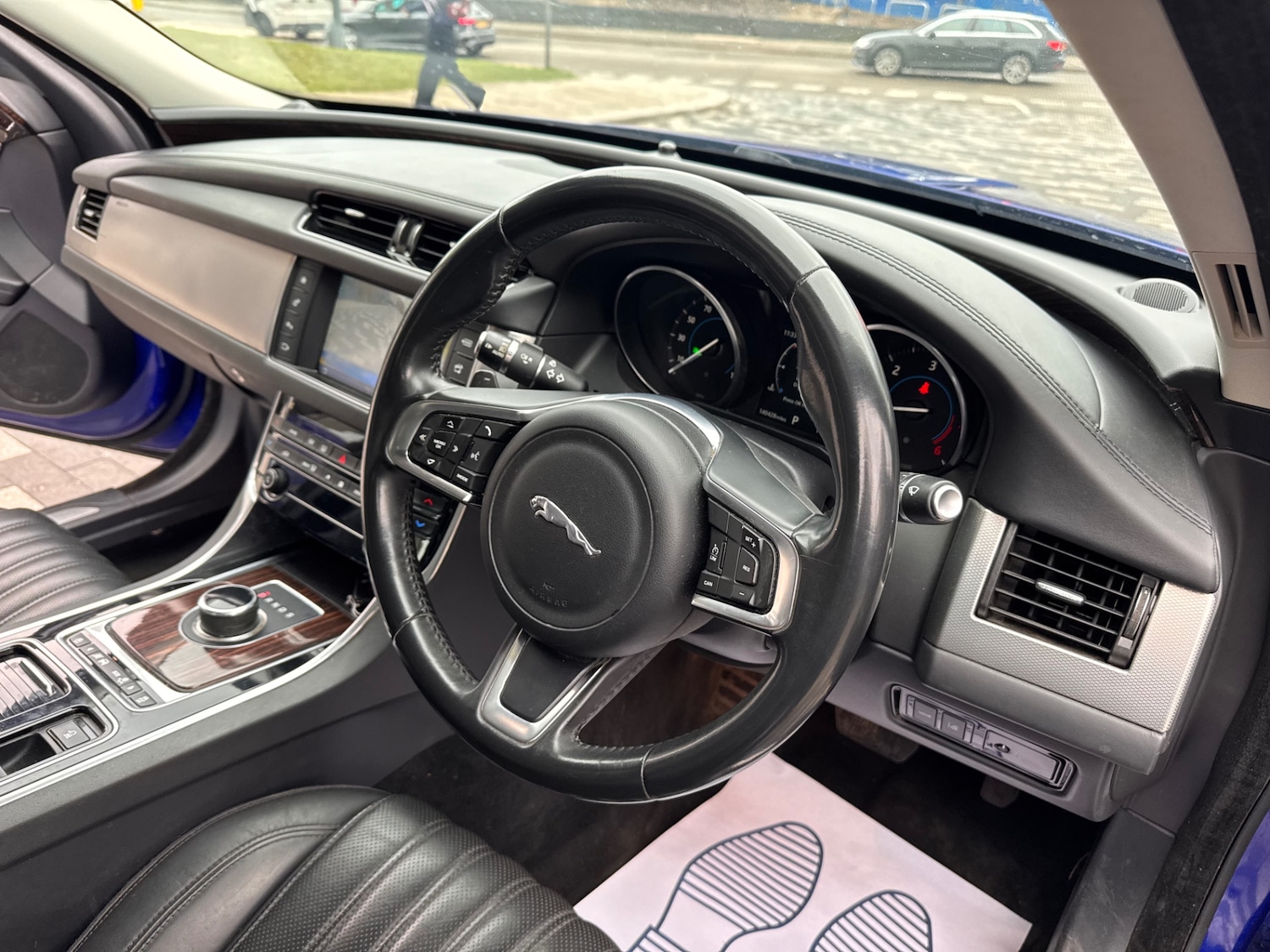 Used Jaguar XF 2017 for sale - 77484913: Photo 9