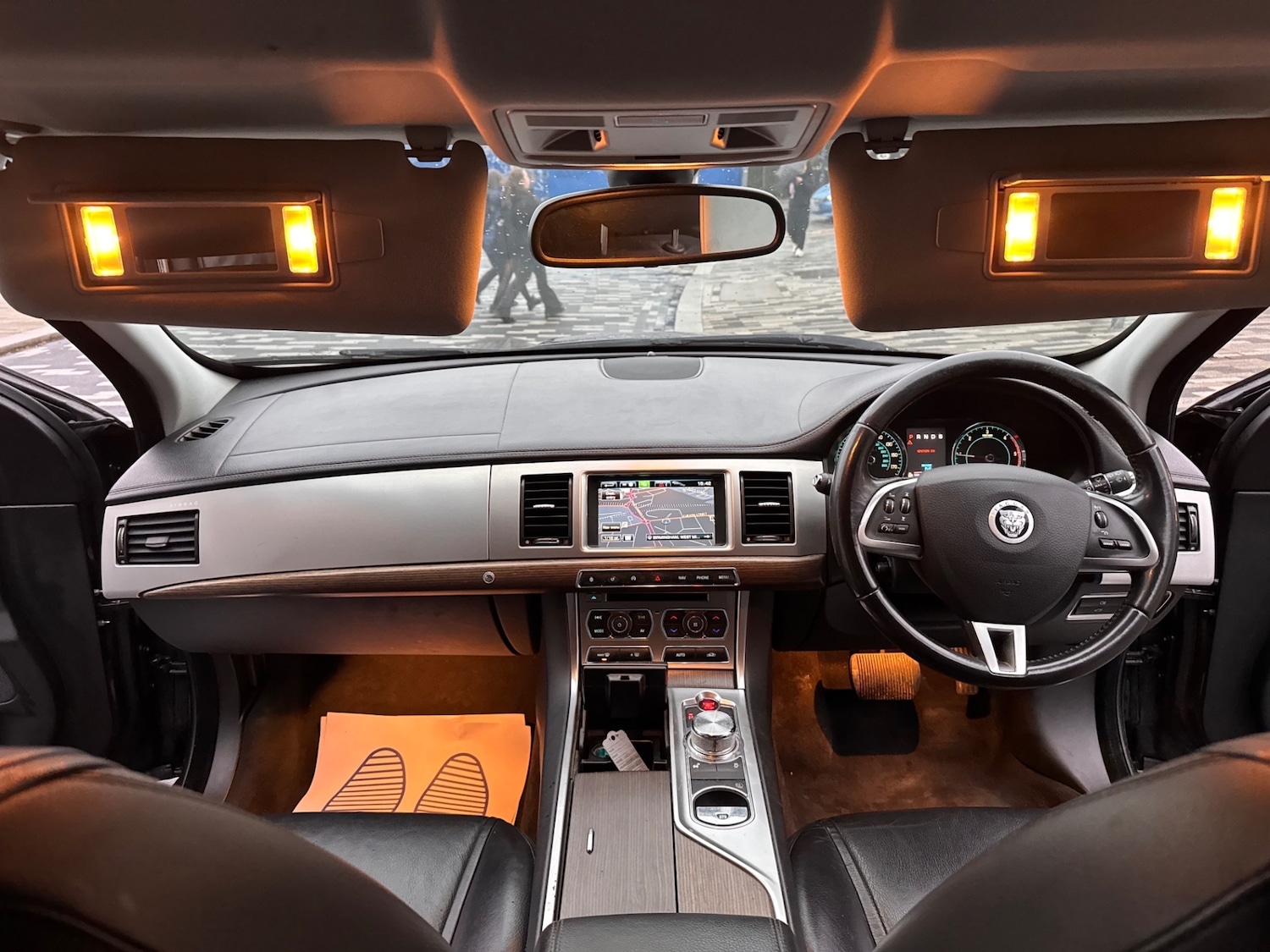 Used Jaguar XF 2014 for sale - 77278460: Photo 8