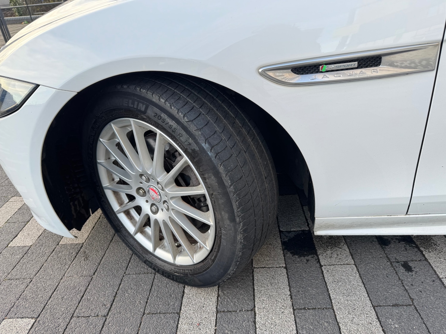 Used Jaguar XE 2015 for sale - 76785488: Photo 12