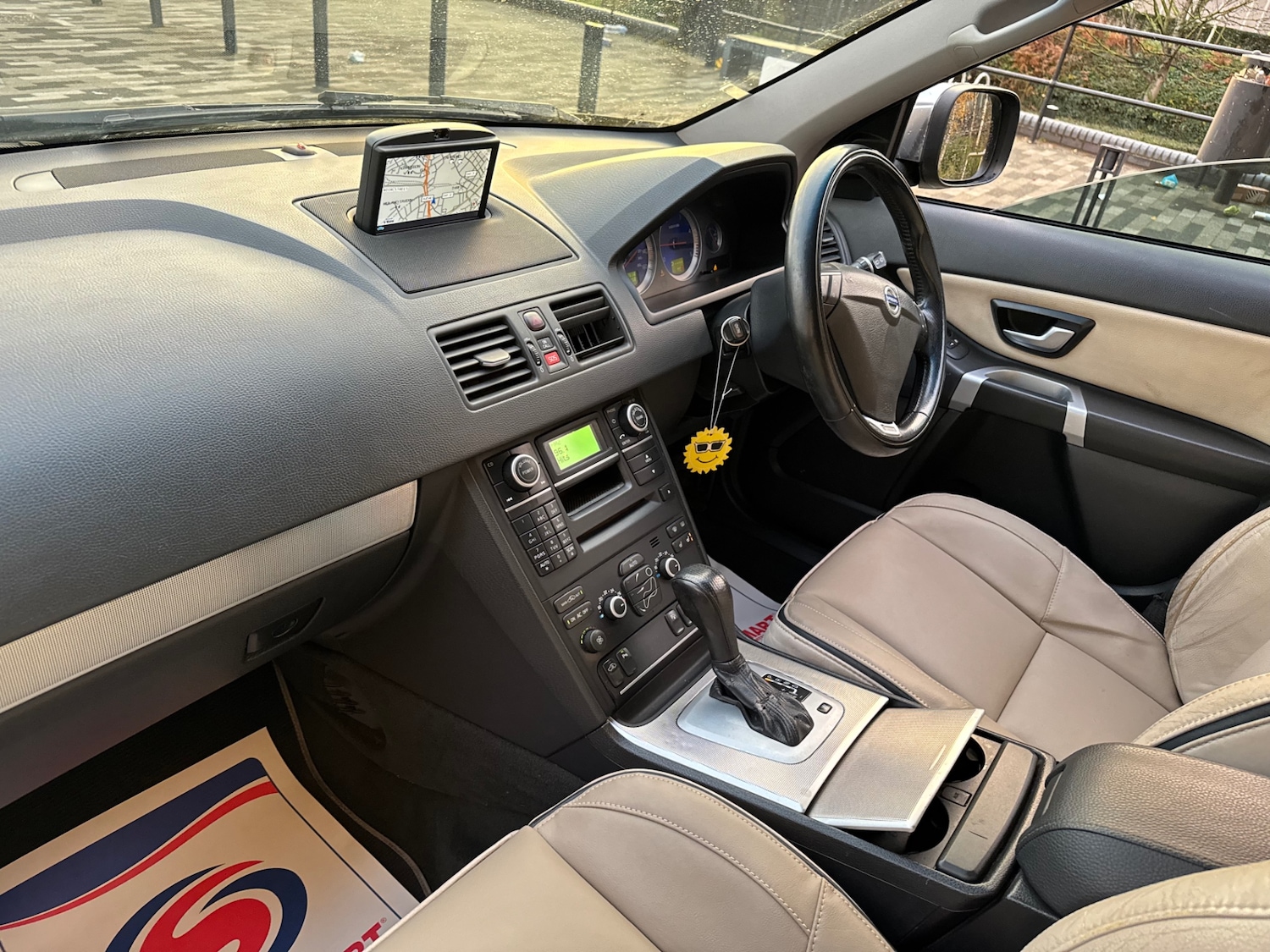 Used Volvo XC90 2010 for sale - 76825786: Photo 16