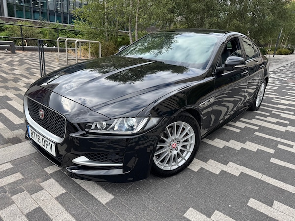 Used Jaguar XE 2016 for sale - 75610431: Photo 13