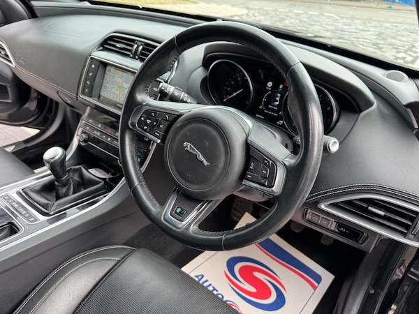 Used Jaguar XE 2016 for sale - 75610431: Photo 9