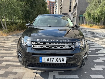 Used Land Rover Discovery Sport 2017 for sale - 79269204: Photo