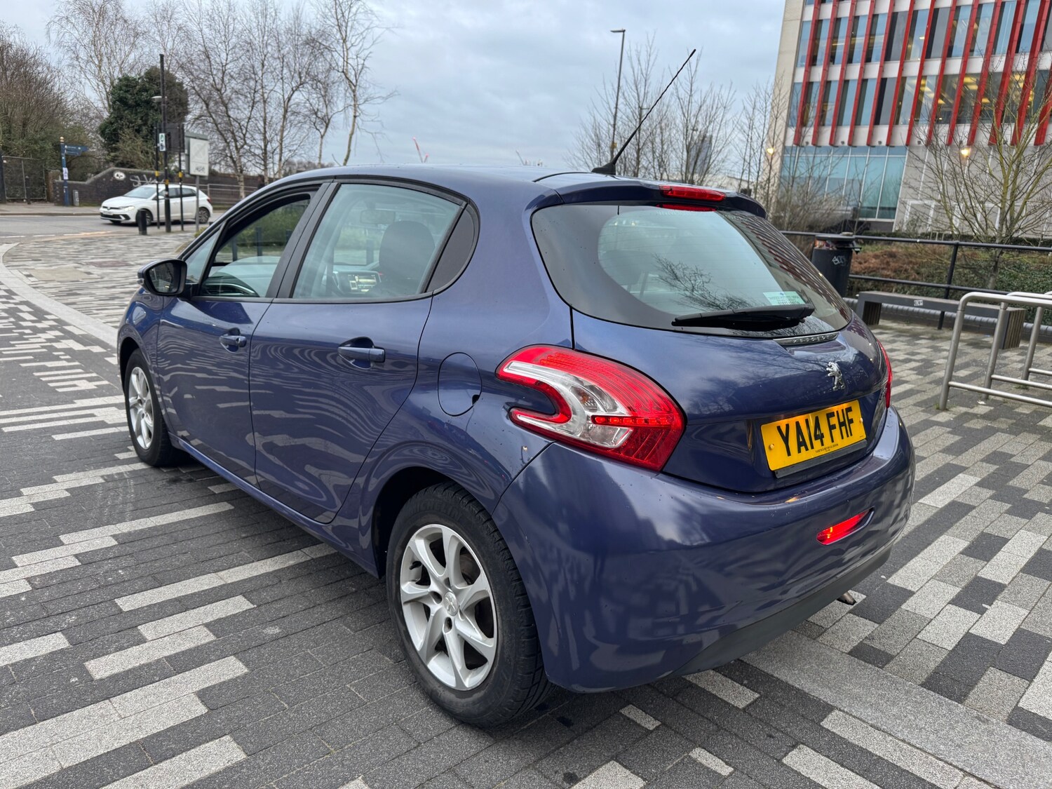Used Peugeot 208 2014 for sale - 77736264: Photo 15