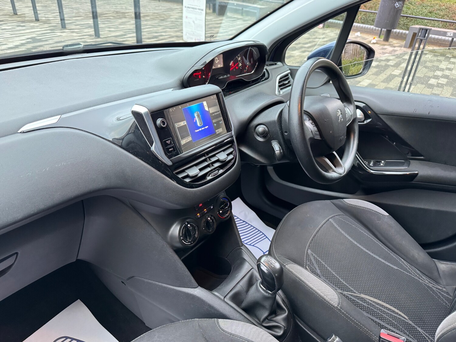 Used Peugeot 208 2014 for sale - 77736264: Photo 6