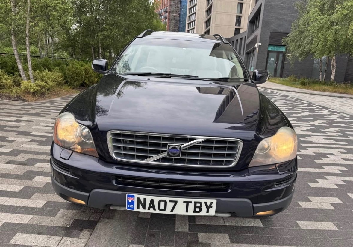 Used Volvo XC90 2007 for sale - 77082671: Photo 2