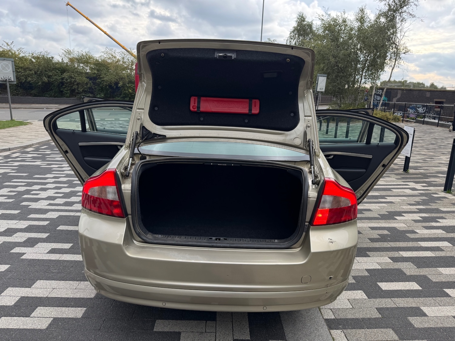 Used Volvo S80 2007 for sale - 76134549: Photo 10