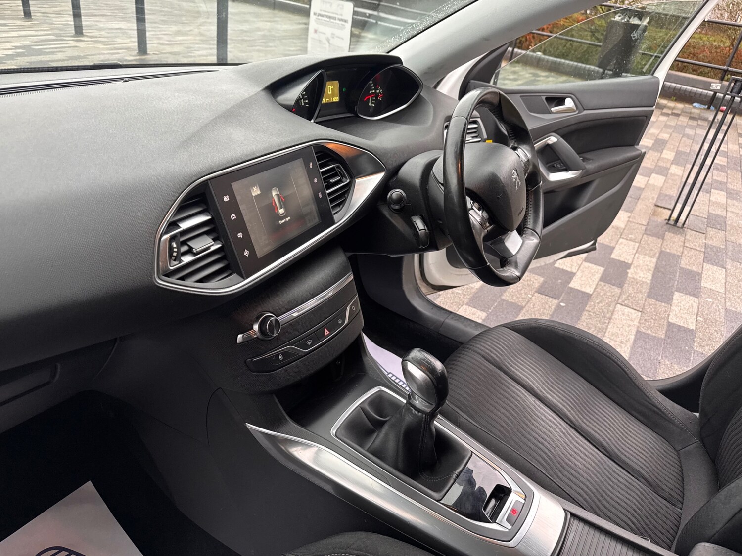 Used Peugeot 308 2014 for sale - 77467849: Photo 11