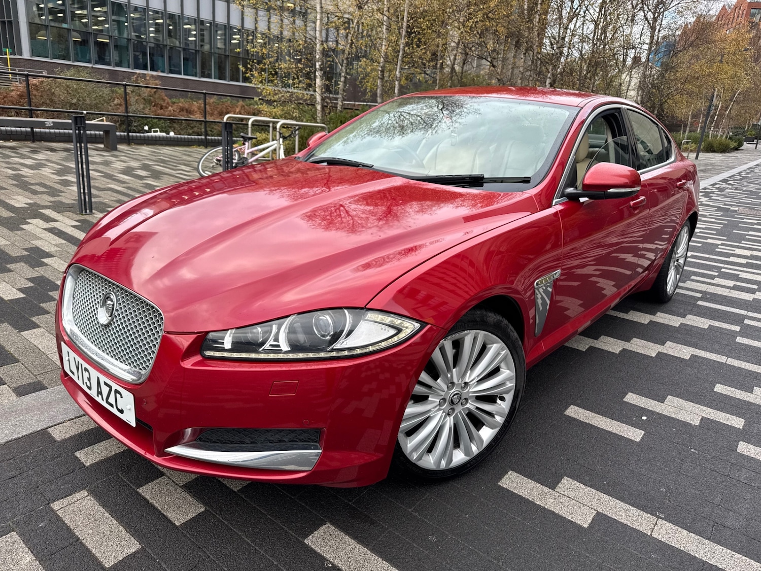 Used Jaguar XF 2013 for sale - 76687593: Photo 13