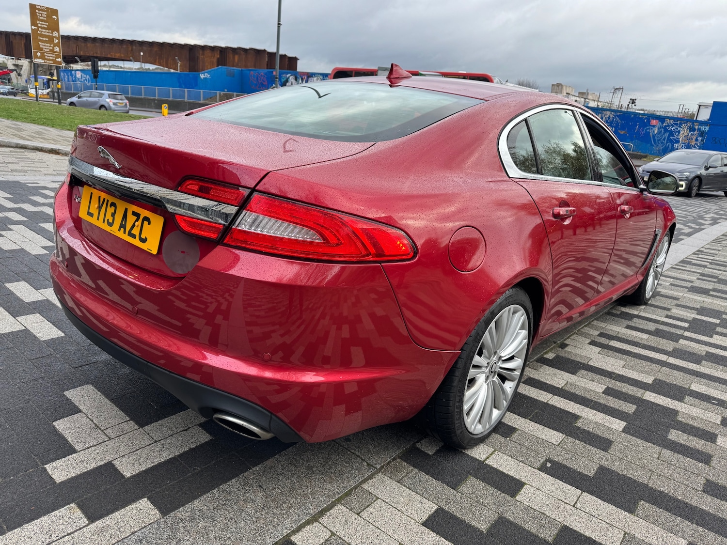 Used Jaguar XF 2013 for sale - 76687593: Photo 14