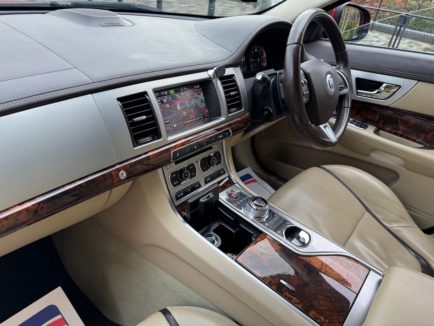 Used Jaguar XF 2013 for sale - 76687593: Photo 16