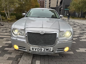 Used Chrysler 300C 2009 for sale - 76418654: Photo