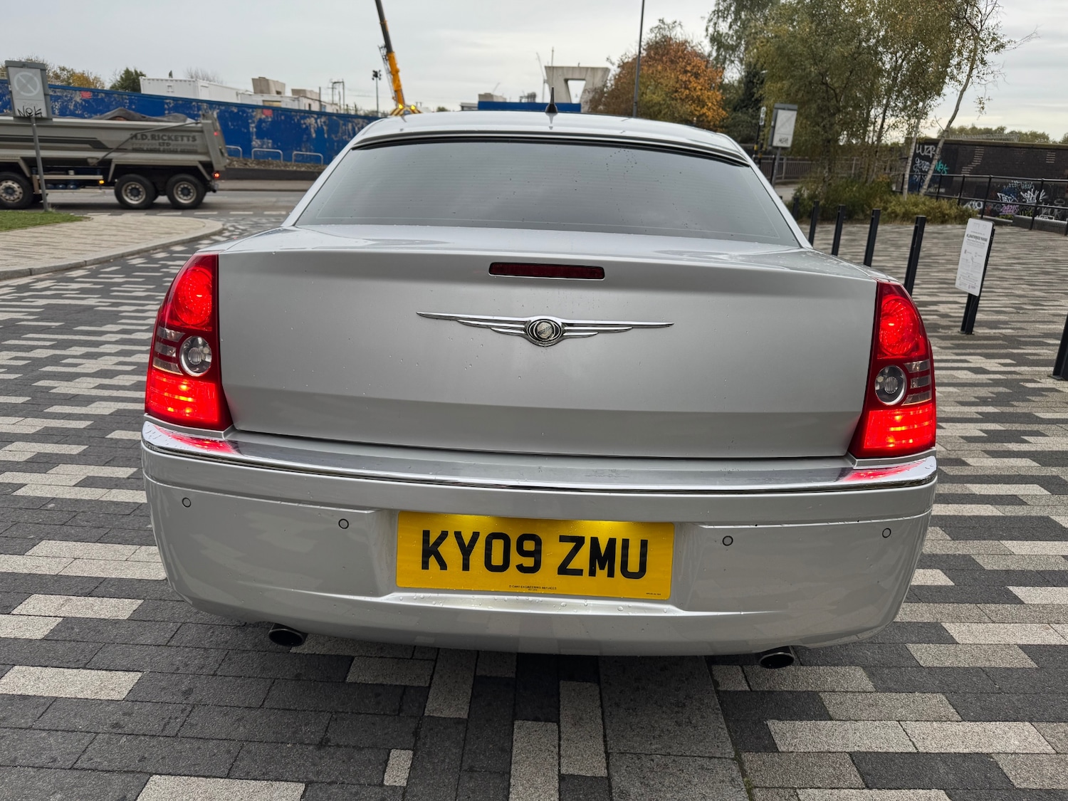 Used Chrysler 300C 2009 for sale - 76418654: Photo 4