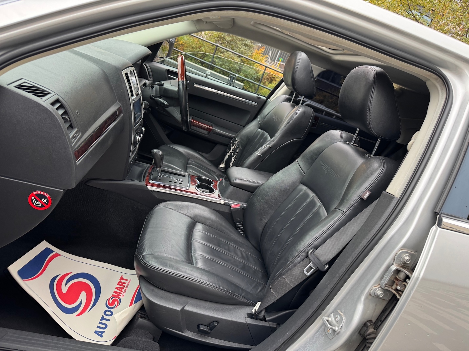 Used Chrysler 300C 2009 for sale - 76418654: Photo 6