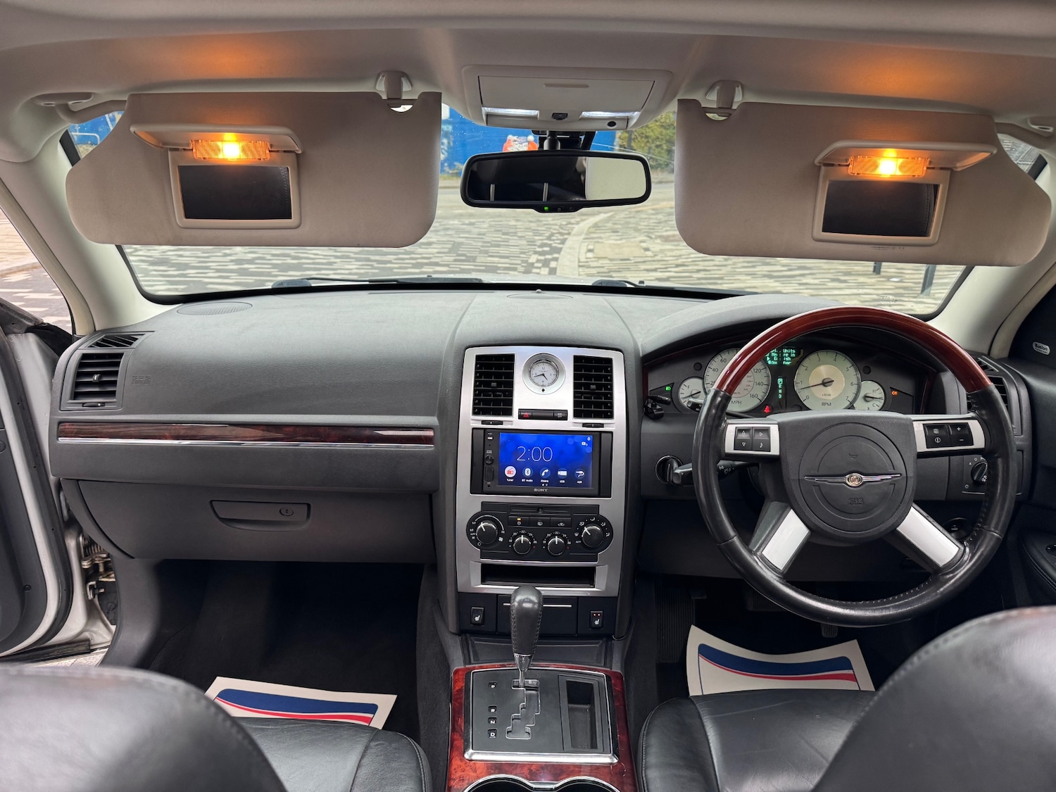 Used Chrysler 300C 2009 for sale - 76418654: Photo 8