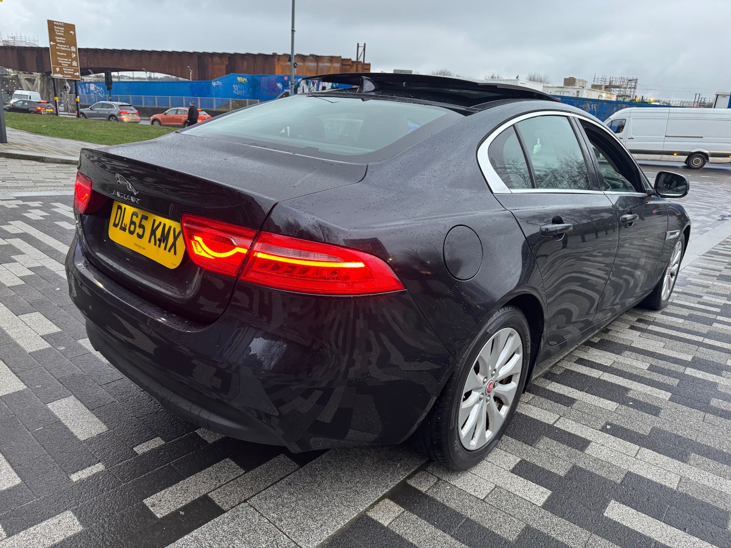 Used Jaguar XE 2015 for sale - 77538680: Photo 14