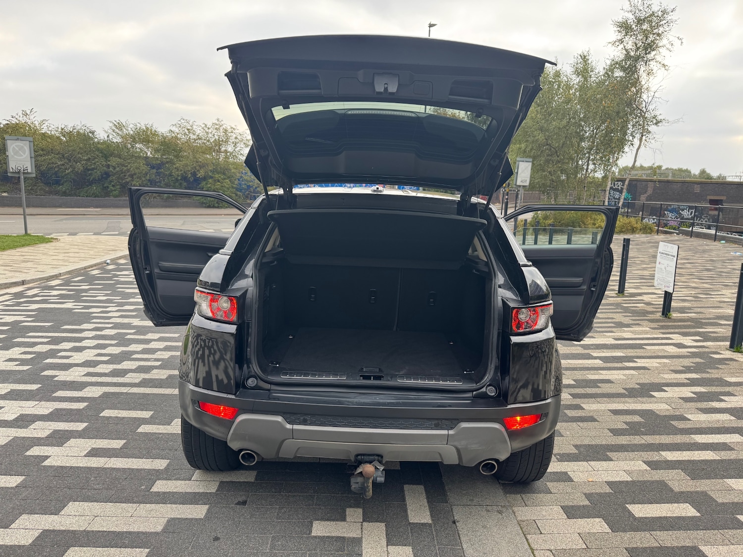 Used Land Rover Range Rover Evoque 2011 for sale - 76246340: Photo 11